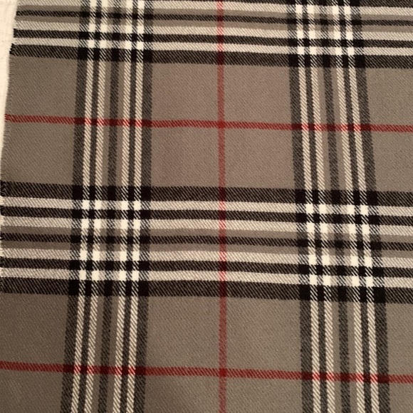 100% Cashmere Checkered Scarf Made in Scotland Unisex - Picture 2 of 5